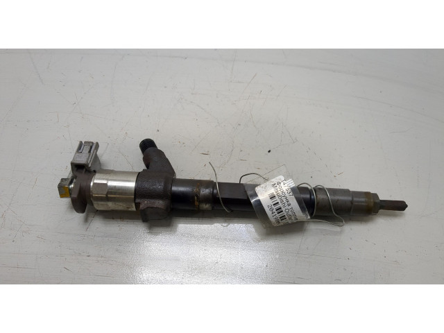 Форсунка топливная Mitsubishi Outlander 2012-2021 1465A561