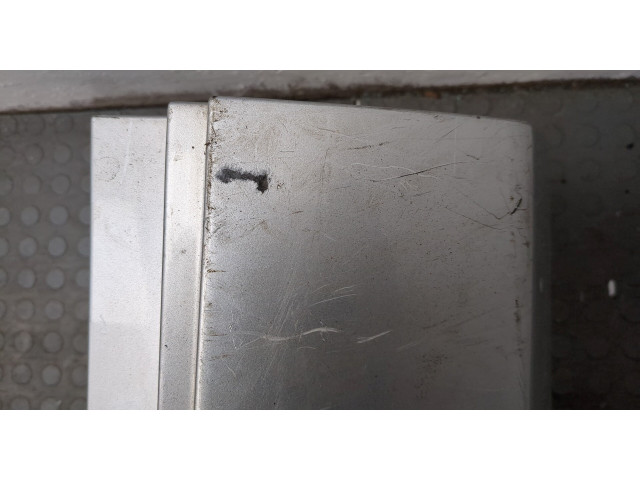 Бампер  Peugeot 5008 2009-2016 задний    