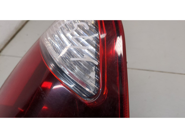 Задний фонарь