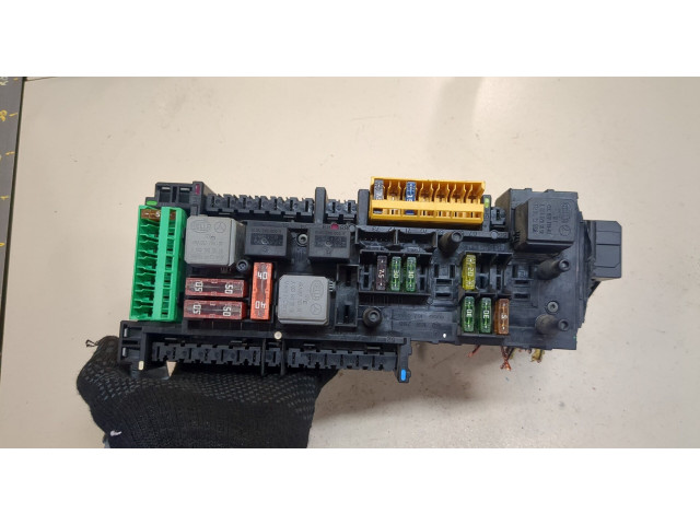 Блок предохранителей  Mercedes C W204 2007-2013         