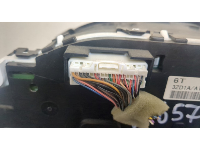 Панель приборов  Infiniti QX80 2014-2017            