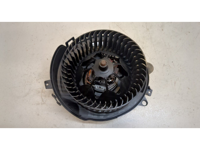 Моторчик печки Skoda SuperB 2015-