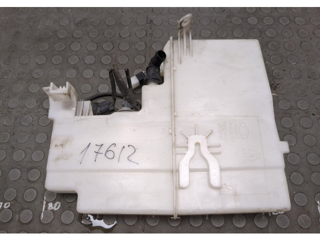 Бачок омывателя  KIA Stinger 2017-2021    