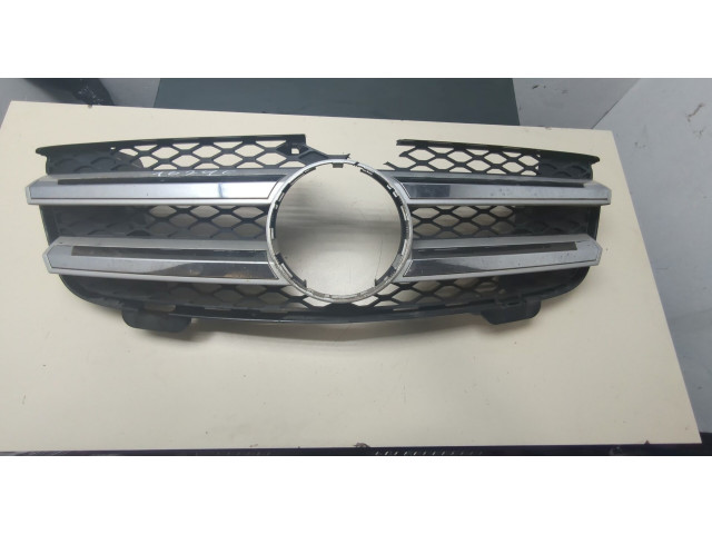 Решетка радиатора Mercedes GL X164 2006-2012 4.7
