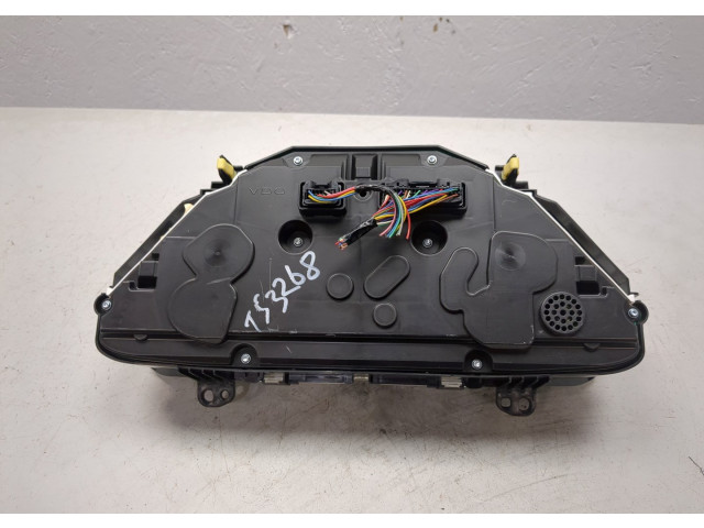 Панель приборов  Toyota Auris E18 2012-            