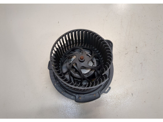 Моторчик печки  Volkswagen Passat 5 2000-2005        