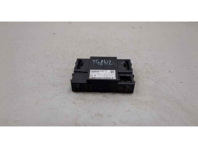 Блок комфорта Nissan Pathfinder 2004-2014 284B2EB300