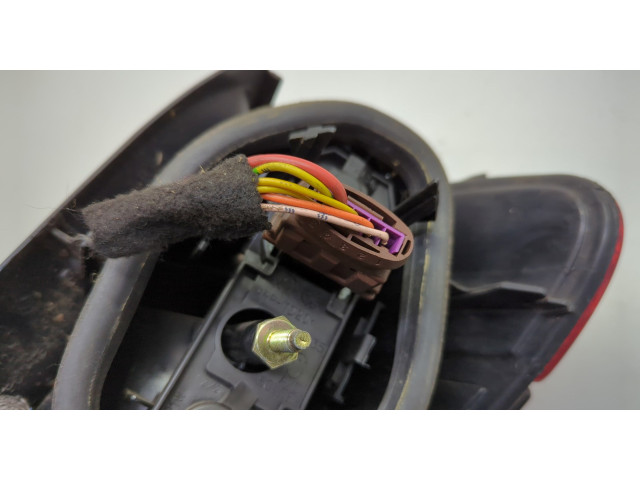 Задний фонарь