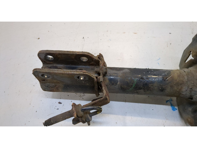 Стойка амортизатора  Dacia Sandero 2012-2020      