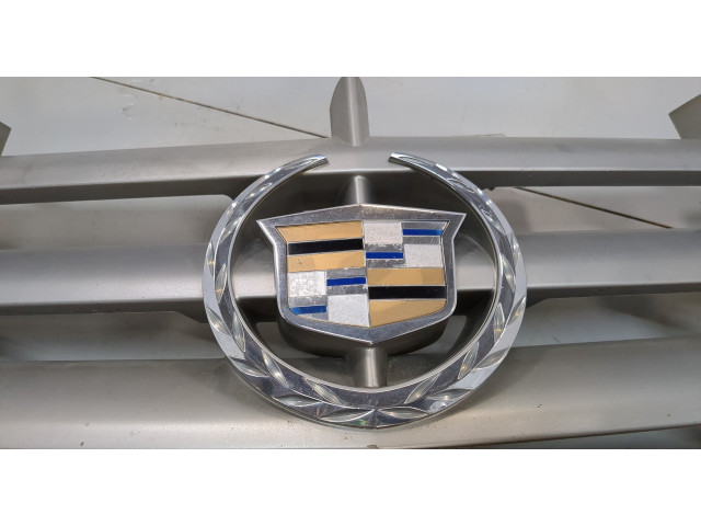 Решетка радиатора  Cadillac Escalade 2 2001-2006          15162129