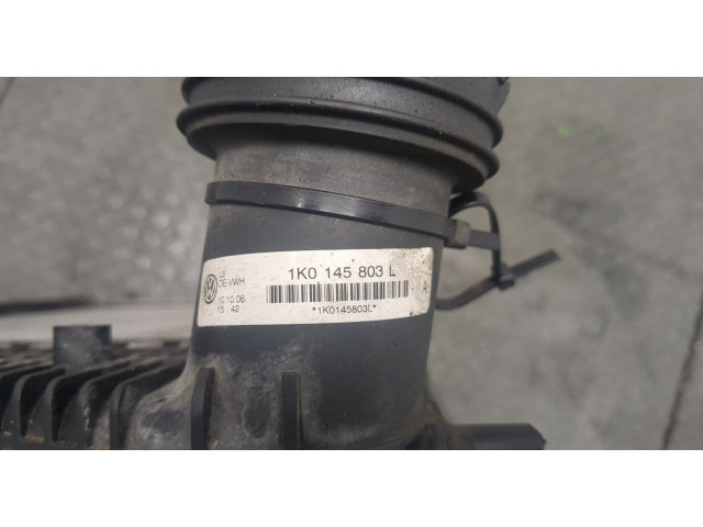 Интеркулер  Volkswagen Jetta 5 2004-2010 1.9      