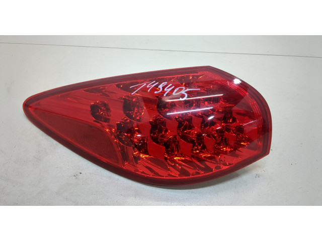 Задний фонарь