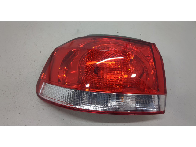 Задний фонарь