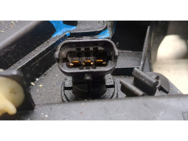 Клапанная крышка двигателя ДВС Ford Focus 3 2011-2015