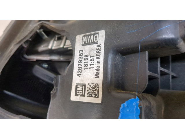 Фара передняя  Chevrolet Trax 2016-2022 правая 