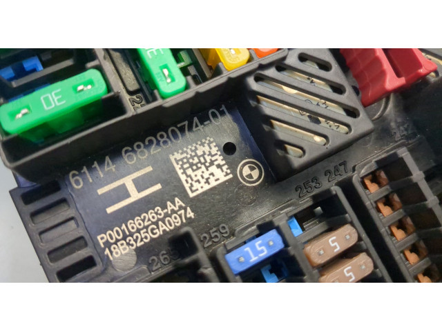 Блок предохранителей  BMW X3 G01 2017-2024      61358795478   