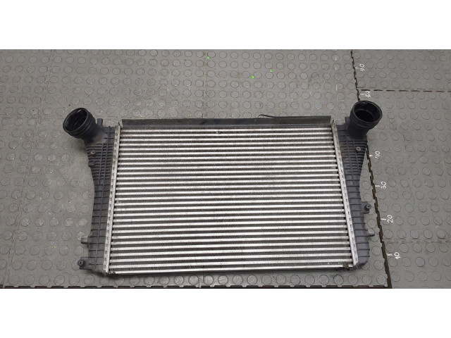 Интеркулер  Volkswagen Passat CC 2008-2012       