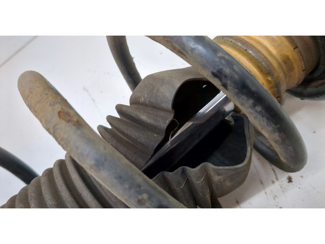 Стойка амортизатора Volkswagen Golf 4 1997-2005