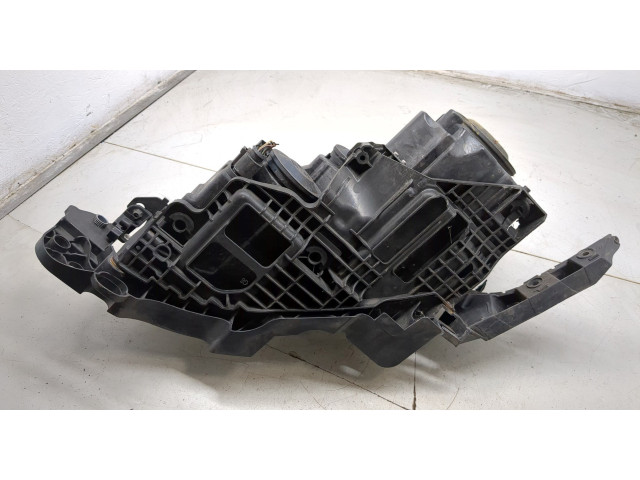 Фара передняя  Volkswagen Golf 6 2009-2012 правая 