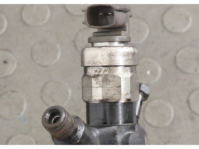 Форсунка топливная Nissan Pathfinder 2004-2014 16600EC00A