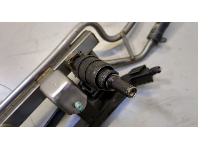 Форсунка топливная Volkswagen Golf 4 1997-2005 06A906031D, 06A133317L