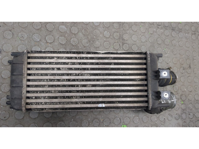 Интеркулер  Citroen C4 2010-2015 1.6      