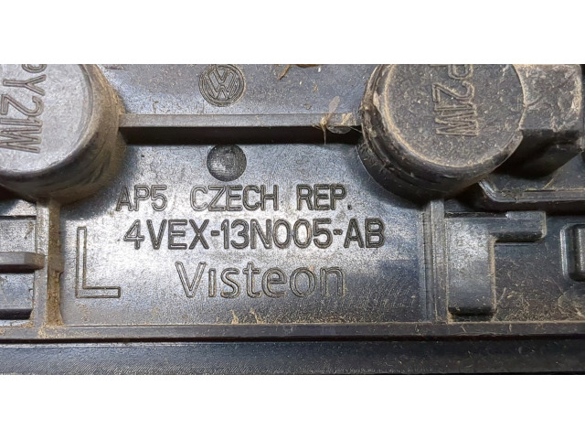 Задний фонарь