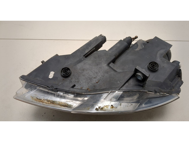 Фара передняя  Volkswagen Passat 6 2005-2010 правая 