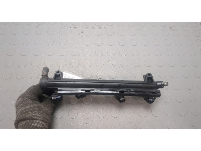 Форсунка топливная Skoda Fabia 2007-2014 036906031AH, 036133320C