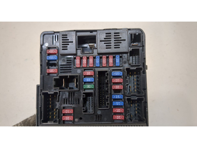 Блок предохранителей Infiniti QX60 2013-2016 284b73JV0B