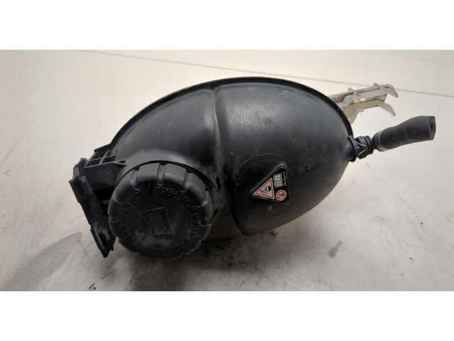 Бачок расширительный  Mercedes C W204 2006-2015    