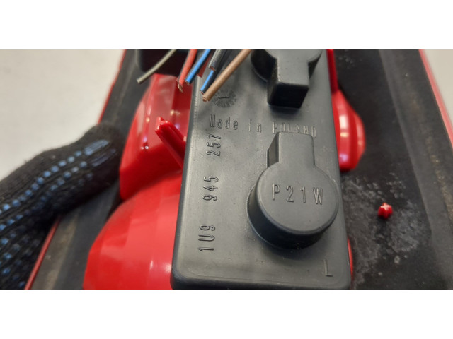 Задний фонарь          