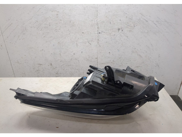 Фара передняя Cadillac XT5 2016-2019 правая