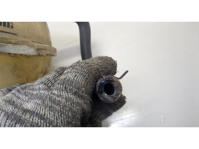 Бачок расширительный  Volkswagen Transporter 4 1991-2003    