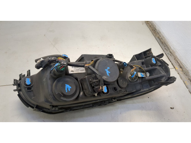 Фара передняя  Volvo S60 2000-2009 правая 