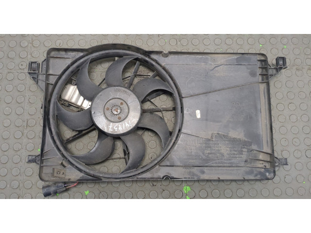 Вентилятор радиатора  Volvo V50 2007-2012    1.6 дизель       