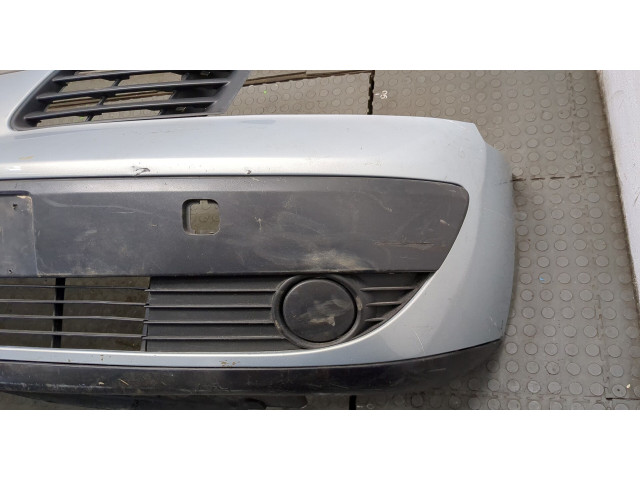 Решетка радиатора  Renault Espace 4 2002-          