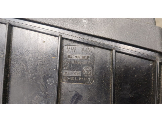 Блок предохранителей Volkswagen Jetta 7 2018-2025 5Q0907631F