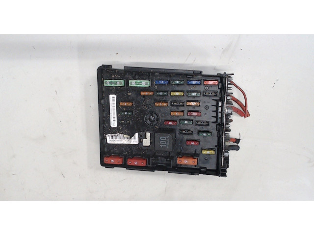 Блок предохранителей Audi Q3 2011-2014