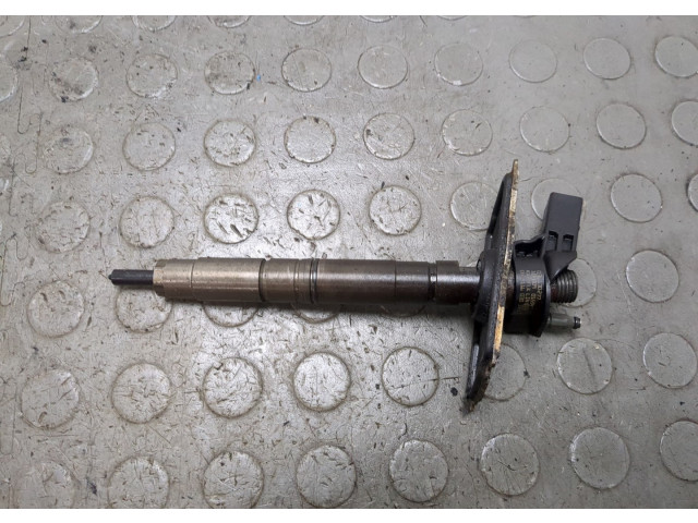 Форсунка топливная  Volkswagen Passat CC 2008-2012    0445116030     