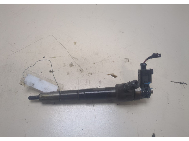 Форсунка топливная Skoda Yeti 2013-2018 03L138277Q