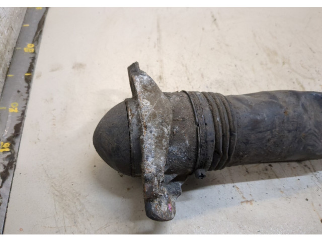 Стойка амортизатора  Skoda Octavia (A7) 2013-2017      