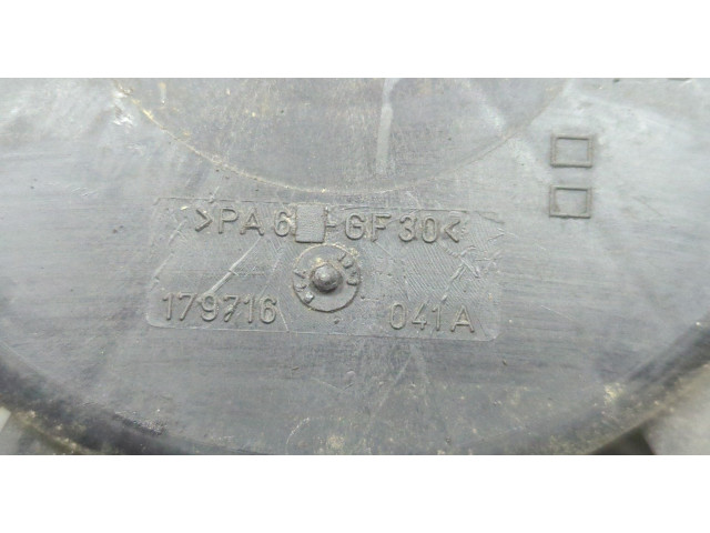 Вентилятор радиатора  Fiat Punto 1999-2010           