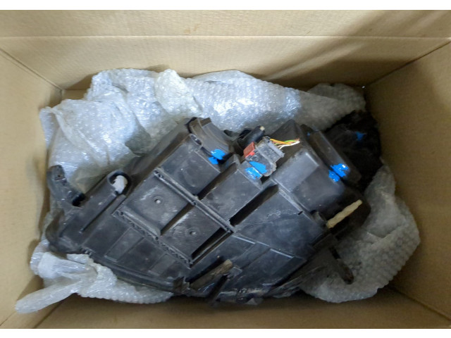 Фара передняя  Citroen C5 2004-2008 правая 