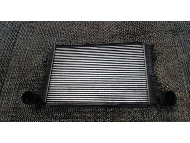 Интеркулер  Volkswagen Golf Plus 1.9  1K0145803L    