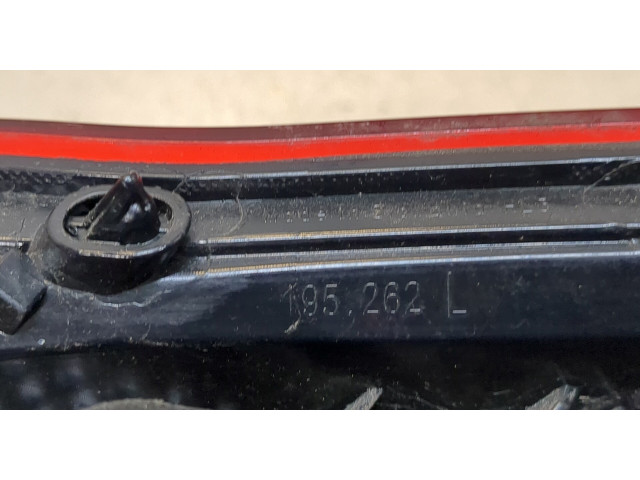 Задний фонарь Volkswagen Passat 8 2015-