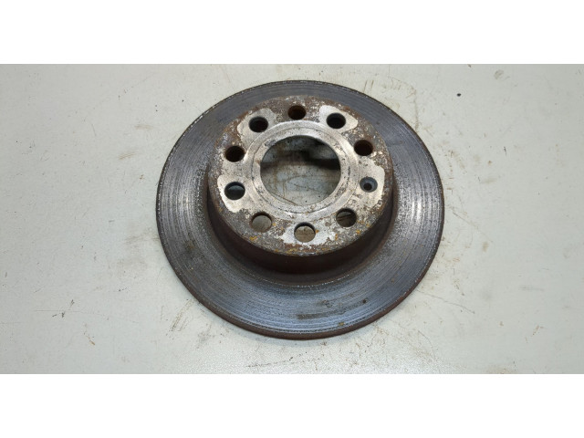 Диск тормозной Volkswagen Golf 5 2003-2009 задний