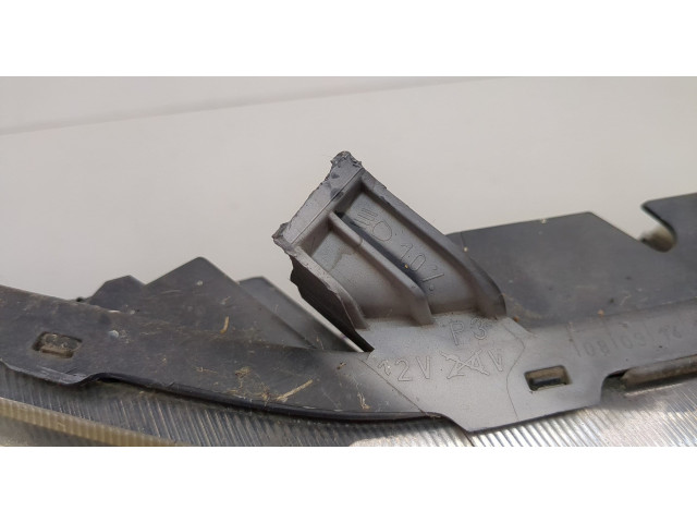 Фара передняя Toyota Auris E15 2006-2012 правая