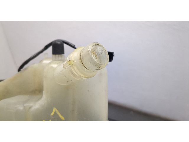 Бачок расширительный Land Rover Range Rover Evoque 2011-2018 BJ328K218A