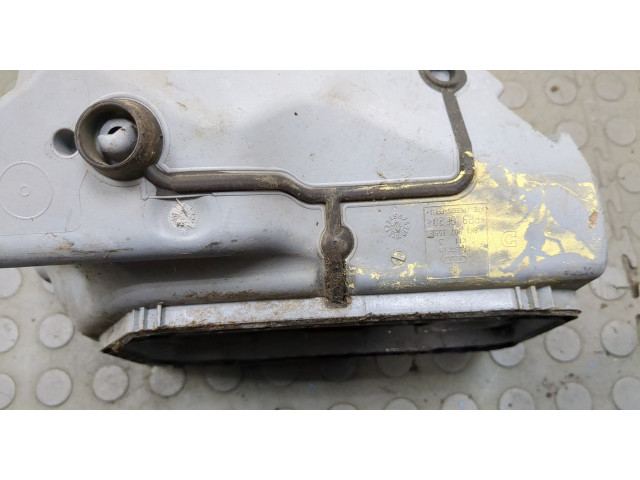 Корпус блока предохранителей Audi SQ5 2013-2017